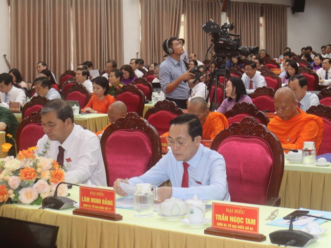 Sở X&acirc;y dựng tỉnh Vĩnh Long n&oacute;i g&igrave; về tuyến d&acirc;n cư vượt lũ hơn 10 năm chưa cấp xong nền?- Ảnh 1.