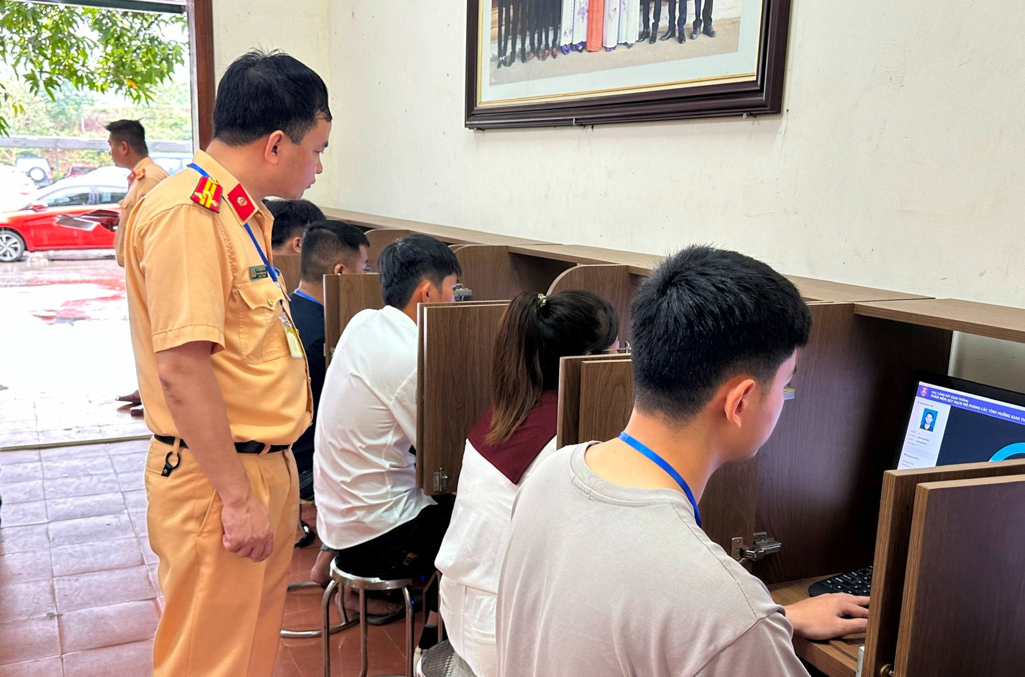 Tuy&ecirc;n Quang: Đổi mới đ&agrave;o tạo l&aacute;i xe theo quy định mới, n&acirc;ng chất lượng đầu ra- Ảnh 1.