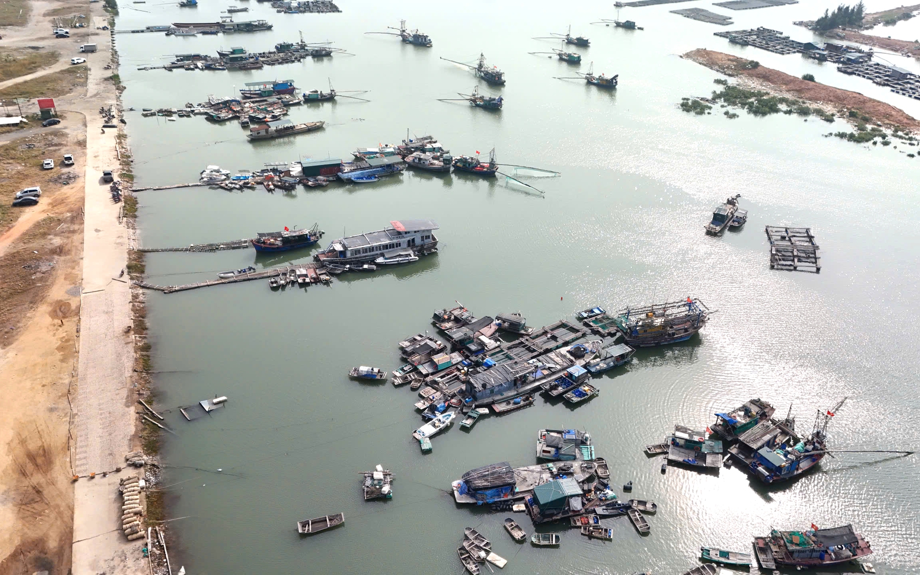 Quảng Ninh siết an to&agrave;n giao th&ocirc;ng trước cao điểm m&ugrave;a du lịch- Ảnh 5.