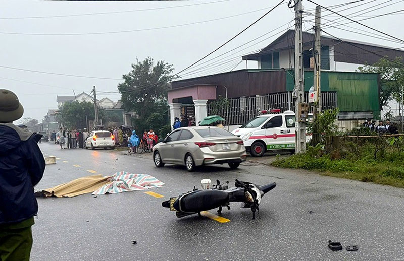 Hiện trường vụ tai nạn khiến em T tử vong tại chỗ - Ảnh: Hữu Trung.