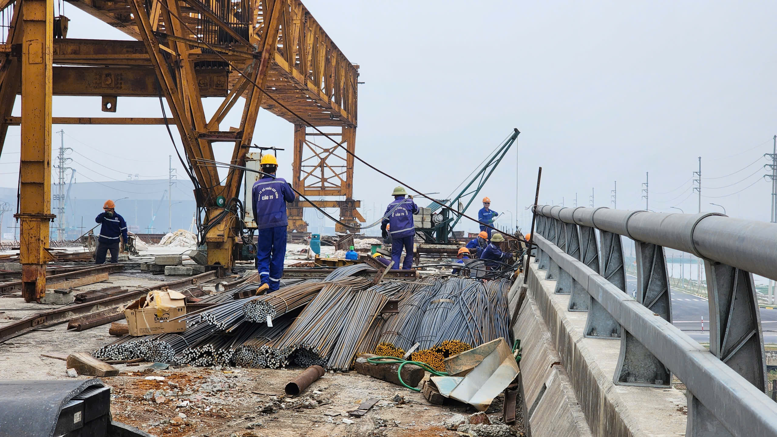 Bắc Ninh: Cầu vượt nối khu c&ocirc;ng nghiệp ở dự &aacute;n đường ngh&igrave;n tỷ đồng sắp về đ&iacute;ch- Ảnh 14.