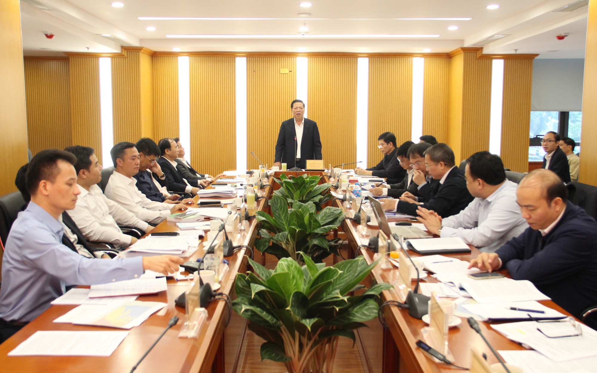 Đảng ủy Bộ Xây dựng tiếp nhận hai đảng bộ tổng công ty VICEM và HUD- Ảnh 5. Ban Thường vụ Đảng ủy Bộ Xây dựng: Giữ vững đoàn kết, thống nhất trong mọi nhiệm vụ