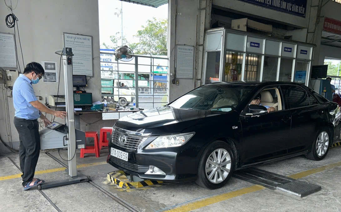 Một năm thực hiện Nghị định 166 trong đăng kiểm phương tiện thủy bộ ở An Giang- Ảnh 1.