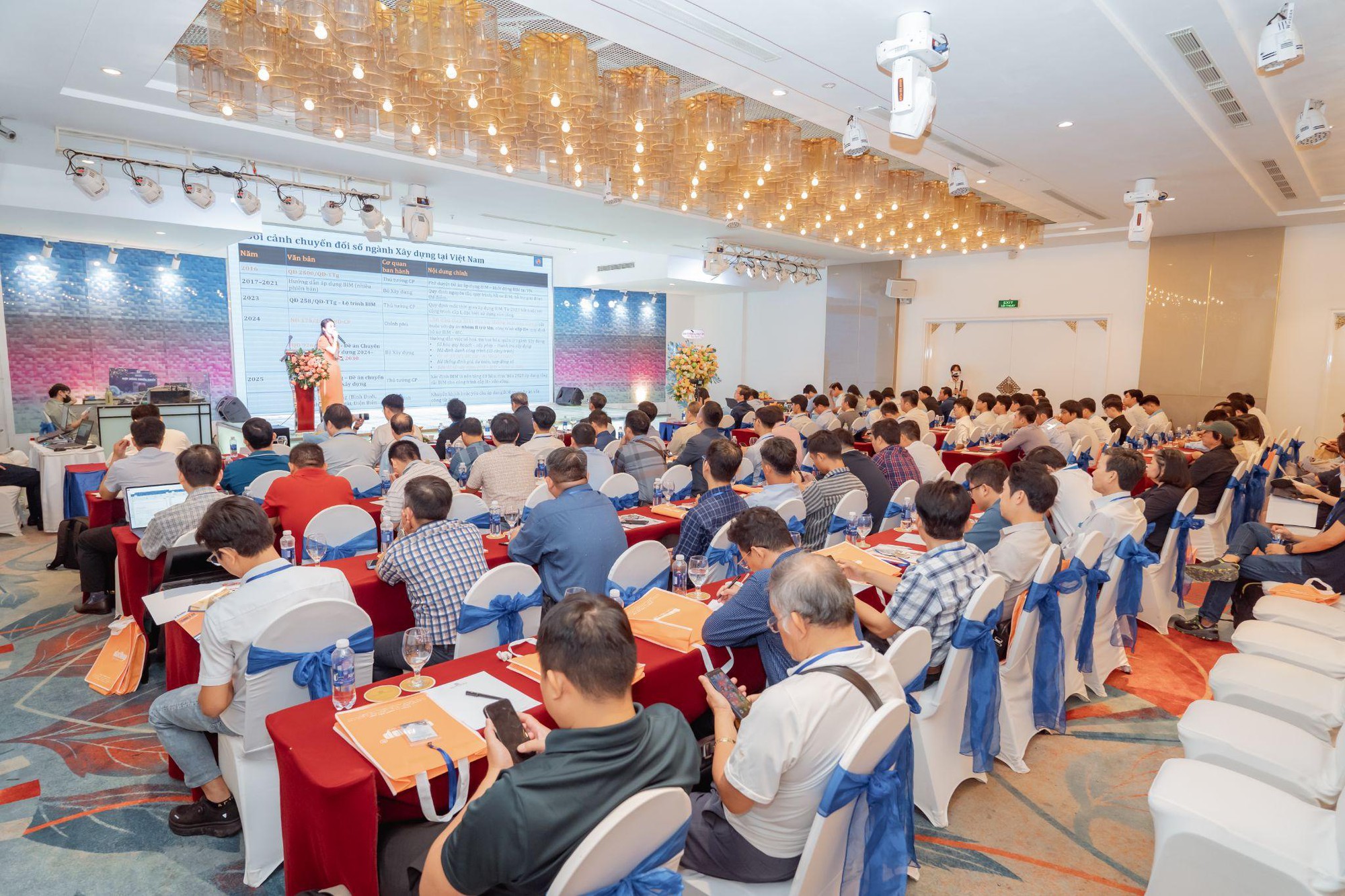 Phát triển hạ tầng số và hiện đại hóa công tác đo đạc bằng công nghệ Trimble- Ảnh 1. Phát triển hạ tầng số và hiện đại hóa công tác đo đạc bằng công nghệ Trimble- Ảnh 1.