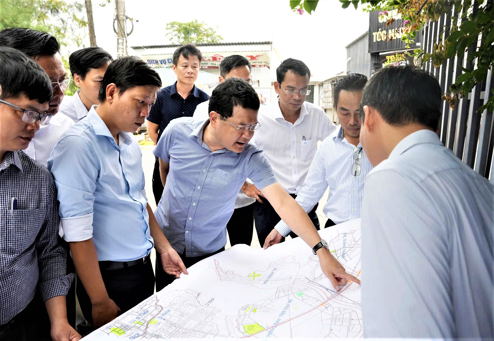 Huế: Giao r&otilde; thẩm quyền, tr&aacute;ch nhiệm, ph&ugrave; hợp với m&ocirc; h&igrave;nh ch&iacute;nh quyền 2 cấp- Ảnh 2.