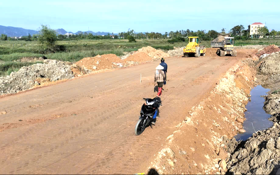 Hạ tầng giao th&ocirc;ng H&agrave; Tĩnh chuyển m&igrave;nh từ giải ng&acirc;n đầu tư c&ocirc;ng- Ảnh 2.