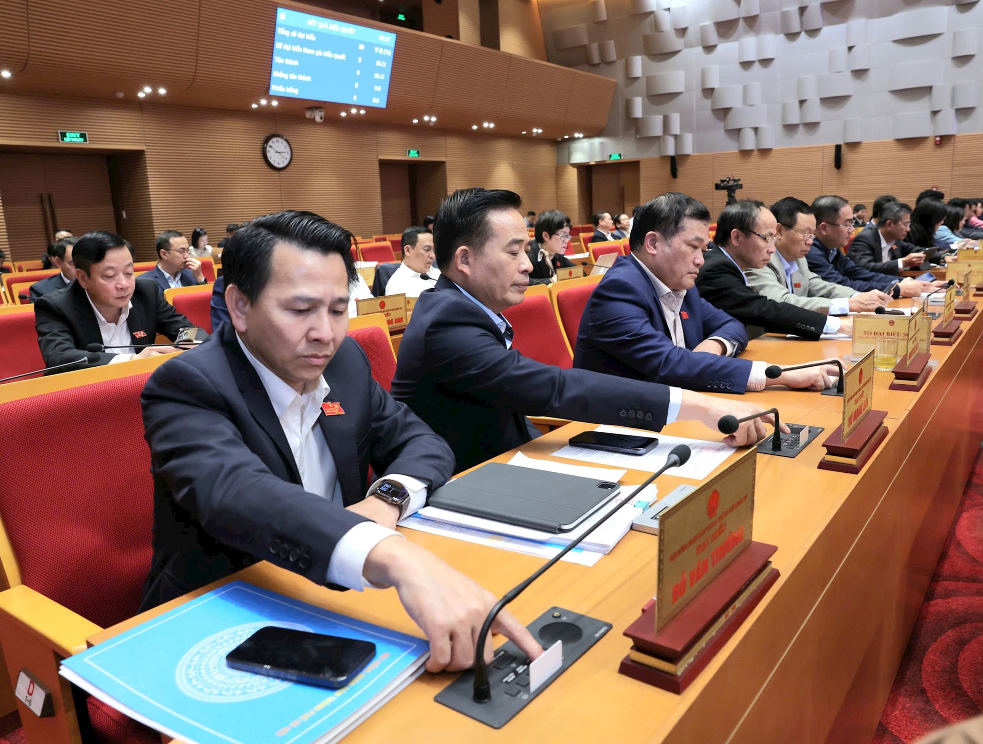 H&agrave; Nội th&ocirc;ng qua loạt nghị quyết đặc th&ugrave; th&uacute;c đẩy c&aacute;c dự &aacute;n trọng điểm- Ảnh 3.