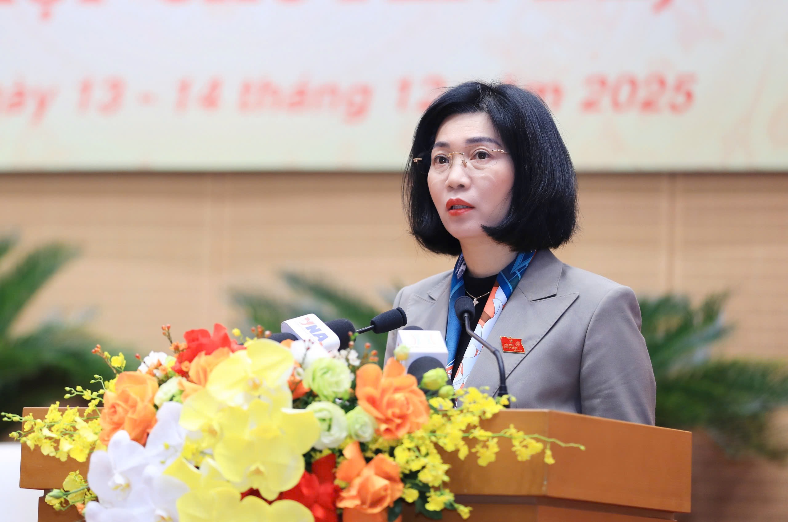 H&agrave; Nội th&ocirc;ng qua loạt nghị quyết đặc th&ugrave; th&uacute;c đẩy c&aacute;c dự &aacute;n trọng điểm- Ảnh 2.