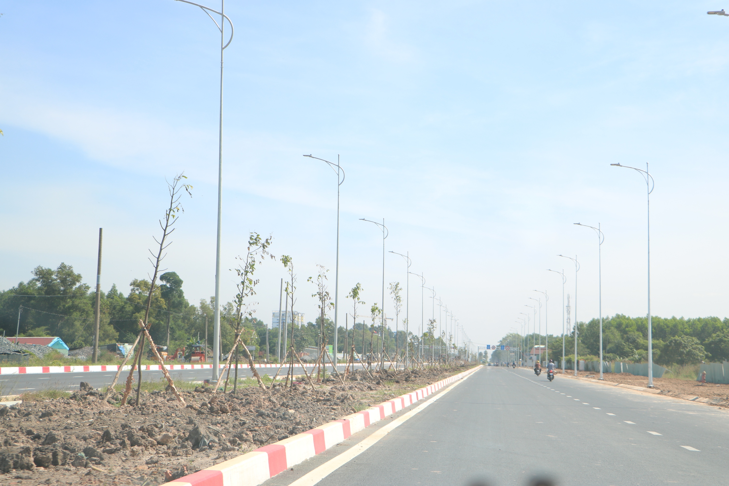 Ngắm hai tuyến giao th&ocirc;ng 25B - 25C kết nối s&acirc;n bay Long Th&agrave;nh- Ảnh 6.