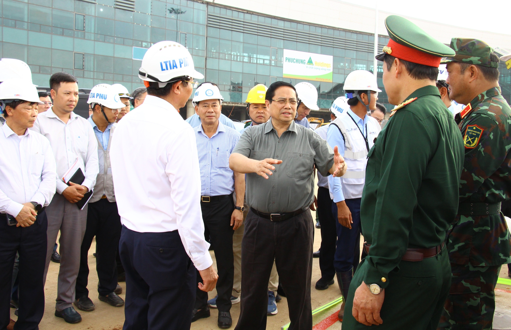 Thủ tướng Phạm Minh Ch&iacute;nh: S&acirc;n bay Long Th&agrave;nh phải xanh, th&ocirc;ng minh, hiện đại- Ảnh 3.