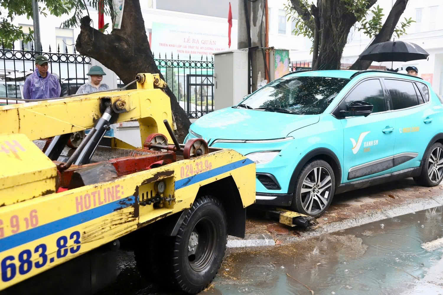 H&agrave; Nội: Đồng loạt ra qu&acirc;n xử l&yacute; vi phạm trật tự đ&ocirc; thị- Ảnh 6.