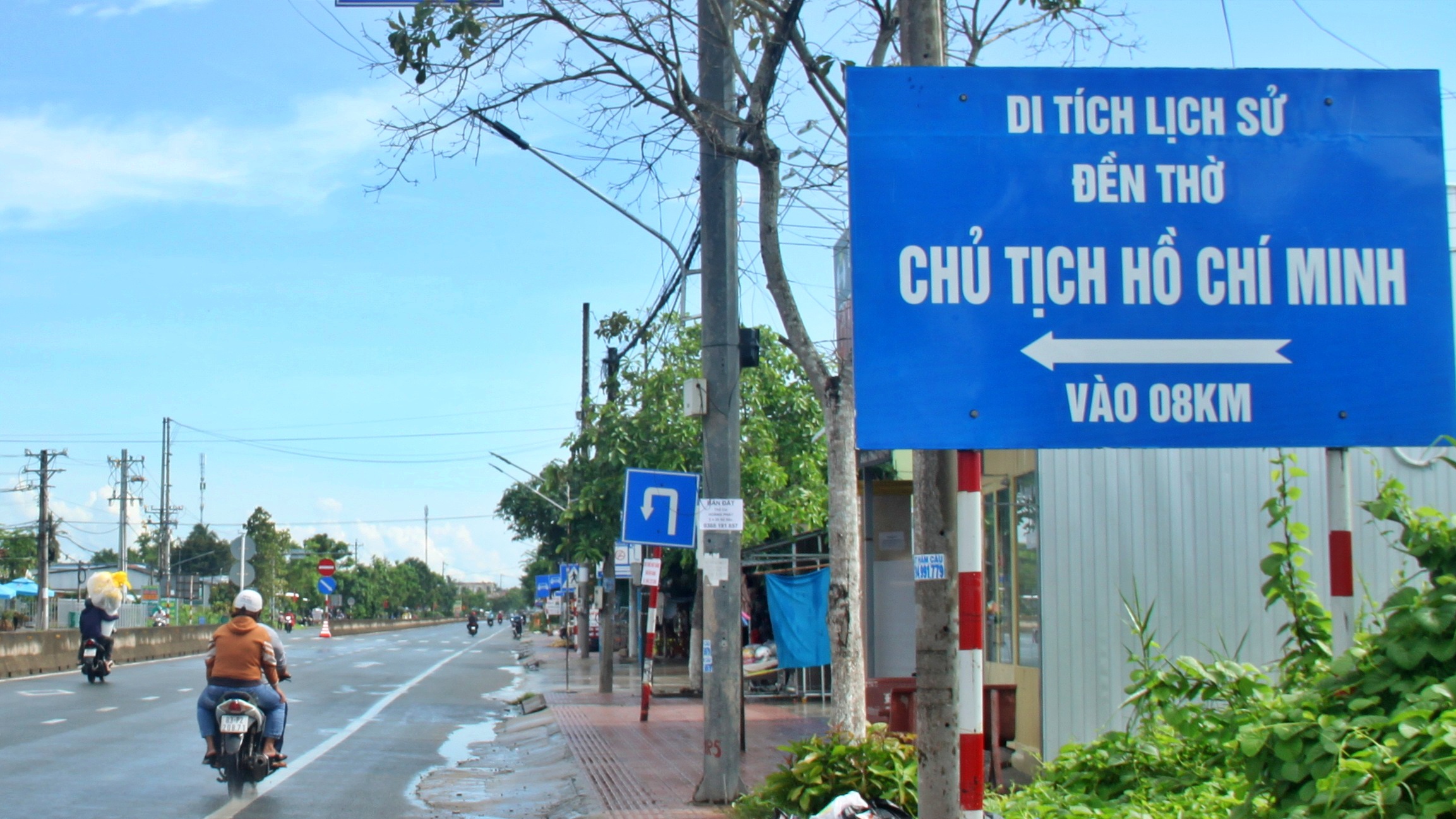 Bổ sung báo hiệu, xử lý các điểm mất an toàn giao thông trên QL1 qua Cà Mau- Ảnh 2. Bổ sung báo hiệu, xử lý các điểm mất an toàn giao thông trên QL1 qua Cà Mau- Ảnh 2.