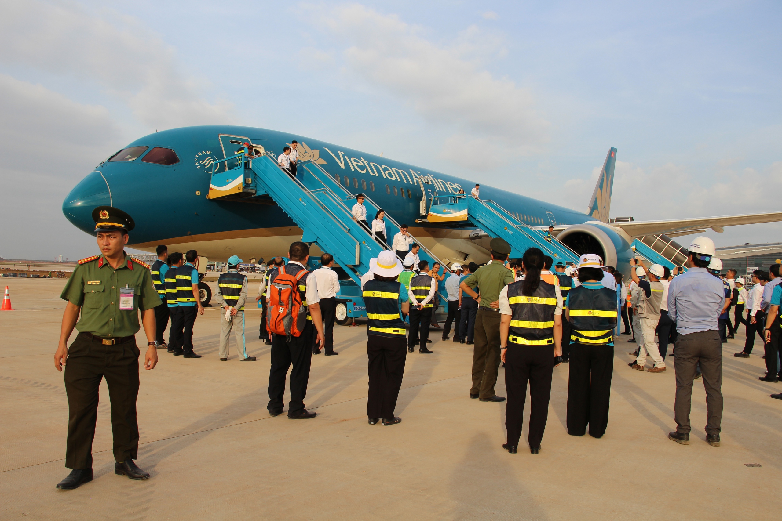 Chuyến bay kỹ thuật đầu tiên đã hạ cánh an toàn xuống sân bay Long Thành- Ảnh 9. Chuyến bay kỹ thuật đầu tiên đã hạ cánh an toàn xuống sân bay Long Thành- Ảnh 9.