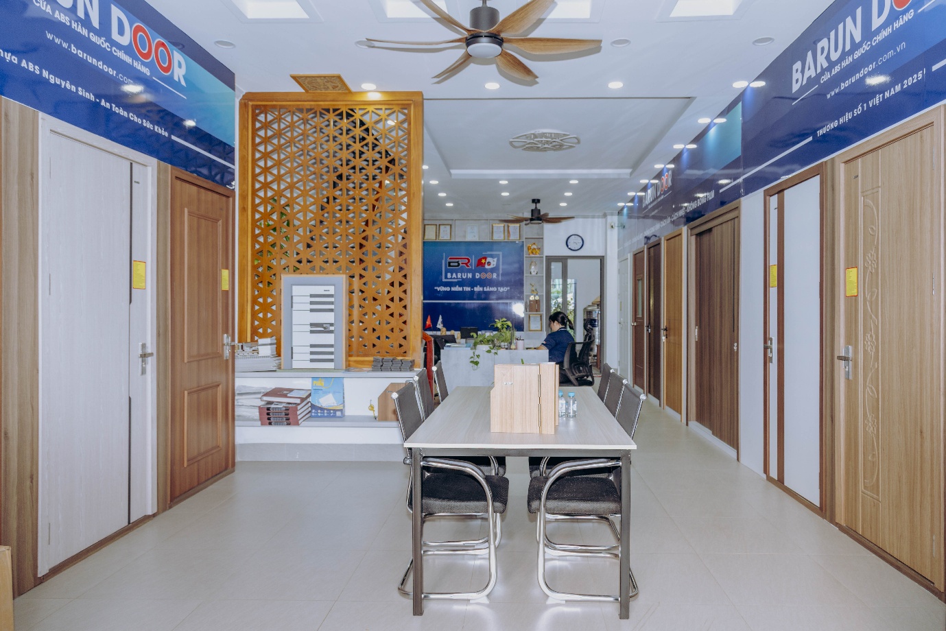 V&igrave; sao n&ecirc;n chọn cửa nhựa ABS nhập khẩu H&agrave;n Quốc cho ng&ocirc;i nh&agrave; của bạn- Ảnh 5.