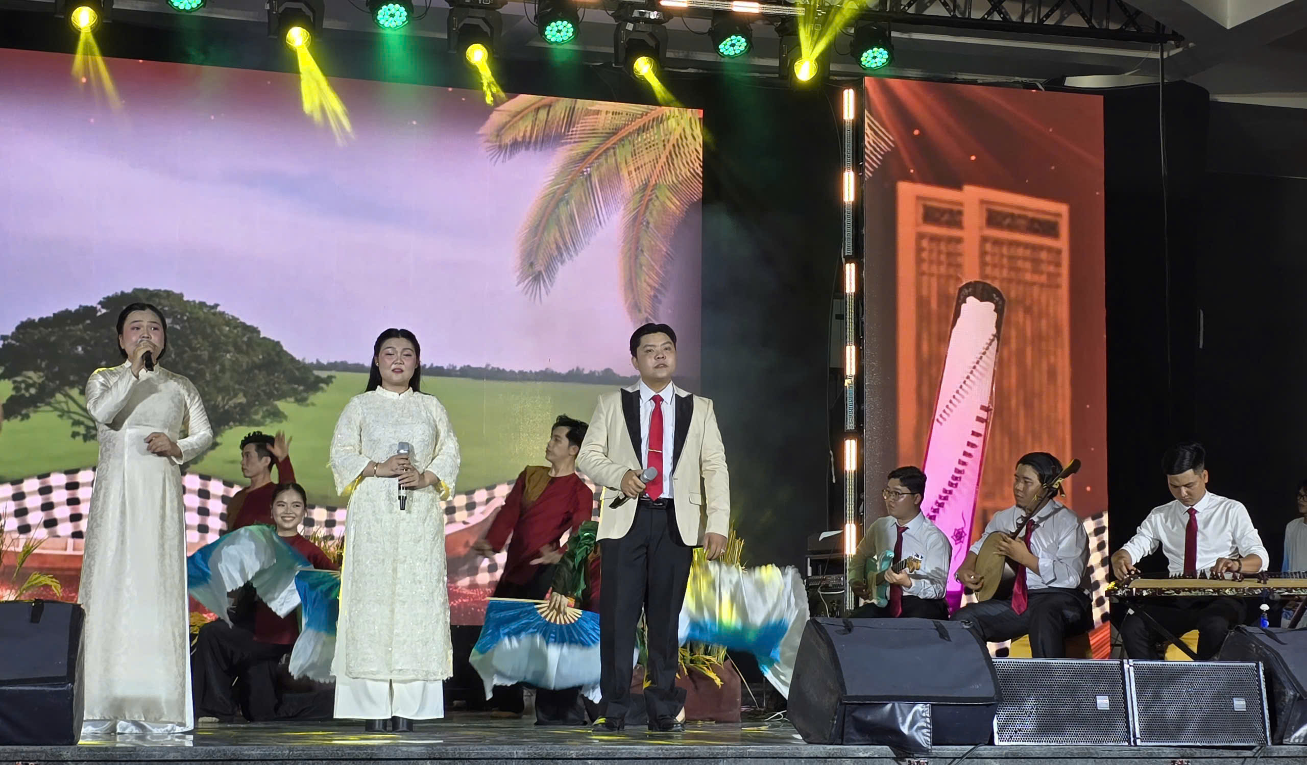 Khai mạc hội thi Đờn ca t&agrave;i tử An Giang năm 2025- Ảnh 6.