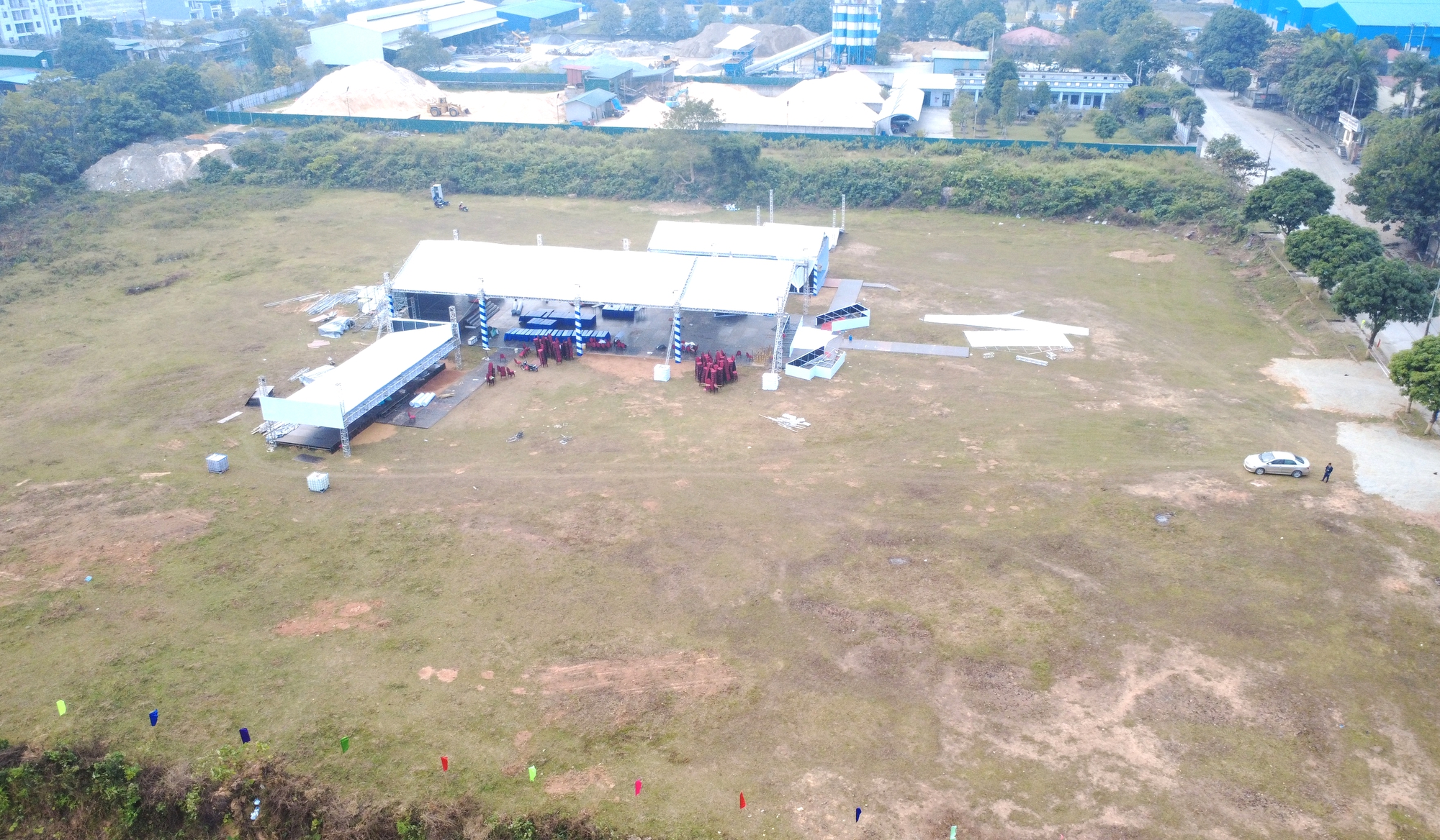 Sẵn s&agrave;ng khởi c&ocirc;ng tuyến đường sắt từ L&agrave;o Cai v&agrave; l&agrave;m hầm xuy&ecirc;n đ&egrave;o Ho&agrave;ng Li&ecirc;n- Ảnh 1.