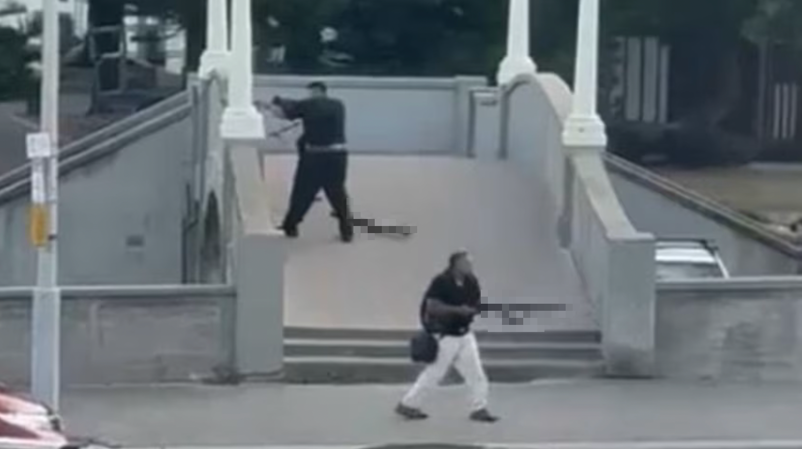 Philippines b&aacute;c th&ocirc;ng tin hai tay s&uacute;ng trong vụ thảm s&aacute;t ở Bondi từng huấn luyện ở Davao- Ảnh 2.