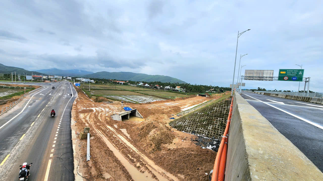 C&aacute;c n&uacute;t giao tr&ecirc;n cao tốc hơn 20.000 tỷ đồng sắp th&ocirc;ng xe kết nối thế n&agrave;o?- Ảnh 6.