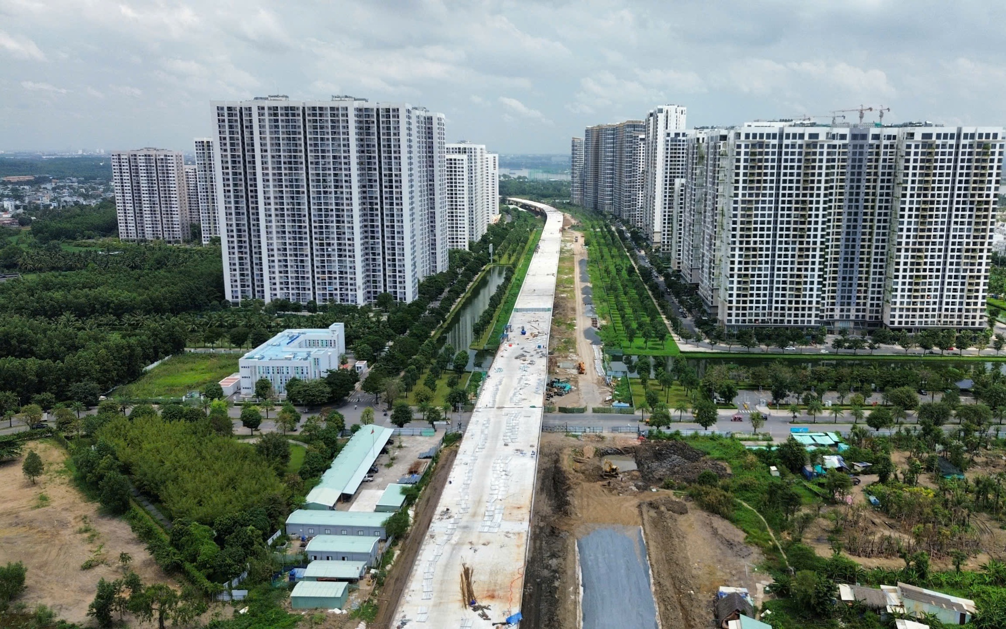 TP.HCM khởi c&ocirc;ng, kh&aacute;nh th&agrave;nh 10 dự &aacute;n quy m&ocirc; lớn ch&agrave;o mừng Đại hội XIV của Đảng