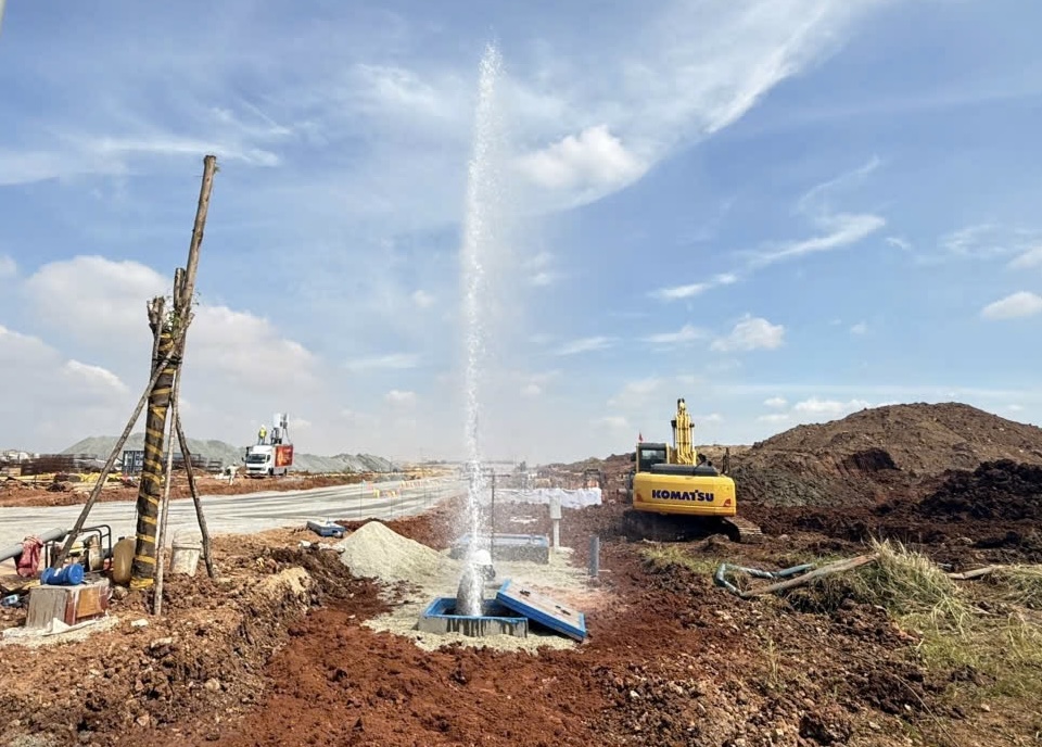 S&acirc;n bay Long Th&agrave;nh được &ldquo;tiếp nước&rdquo; từ s&ocirc;ng Đồng Nai, sẵn s&agrave;ng cho giai đoạn vận h&agrave;nh- Ảnh 2.
