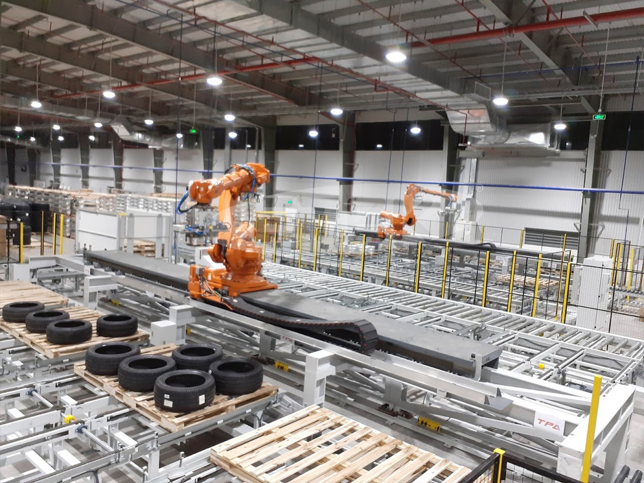 Doanh nghiệp n&acirc;ng cao năng suất nhờ kết hợp c&ocirc;ng nghệ mới v&agrave; c&ocirc;ng cụ cải tiến- Ảnh 1.