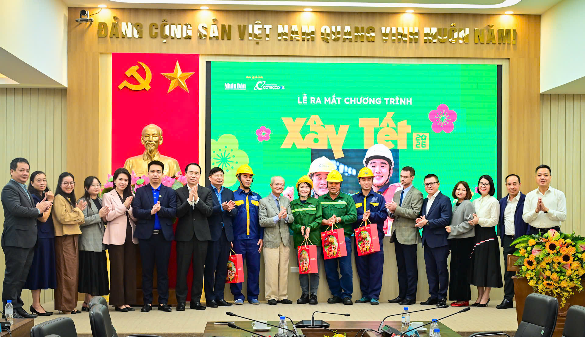 Chương trình "Xây Tết 2026" sẽ trao tặng 30.500 phần quà Tết cho công nhân- Ảnh 1. Chương trình "Xây Tết 2026" sẽ trao tặng 30.500 phần quà Tết cho công nhân- Ảnh 1.