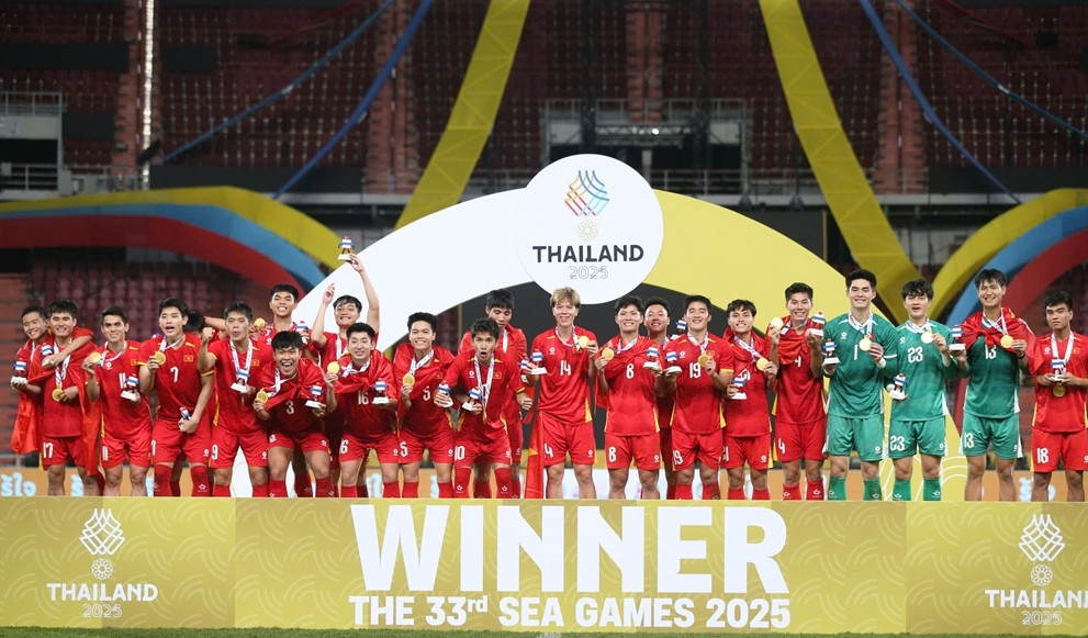 V&igrave; sao HLV Kim Sang-sik kh&ocirc;ng được trao huy chương khi U22 Việt Nam v&ocirc; địch SEA Games?- Ảnh 1.