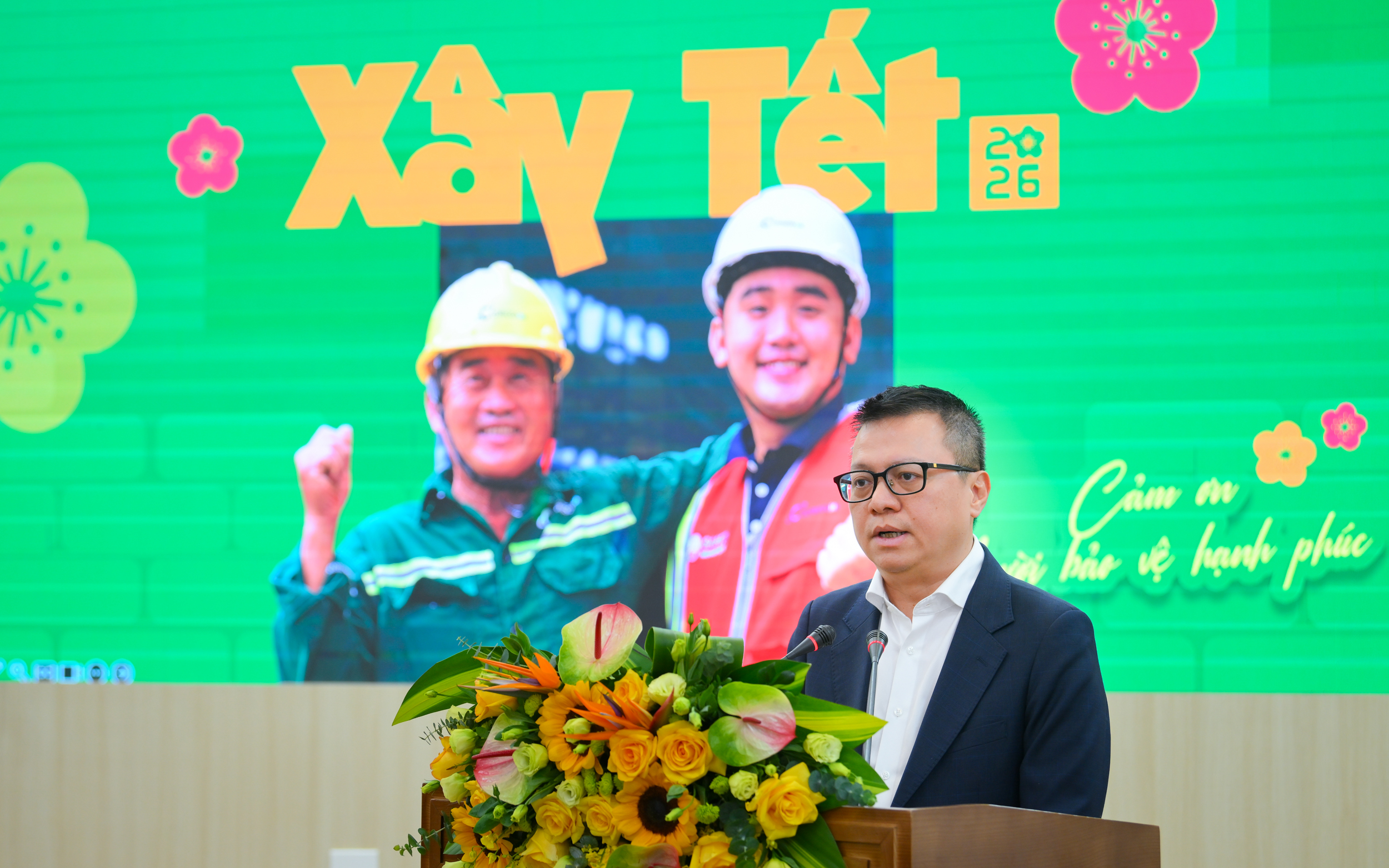 Ông Lê Quốc Minh - Ủy viên Trung ương Đảng, Tổng Biên tập Báo Nhân Dân, Phó Trưởng Ban Tuyên giáo và Dân vận Trung ương, Chủ tịch Hội Nhà báo Việt Nam Ông Lê Quốc Minh - Ủy viên Trung ương Đảng, Tổng Biên tập Báo Nhân Dân, Phó Trưởng Ban Tuyên giáo và Dân vận Trung ương, Chủ tịch Hội Nhà báo Việt Nam