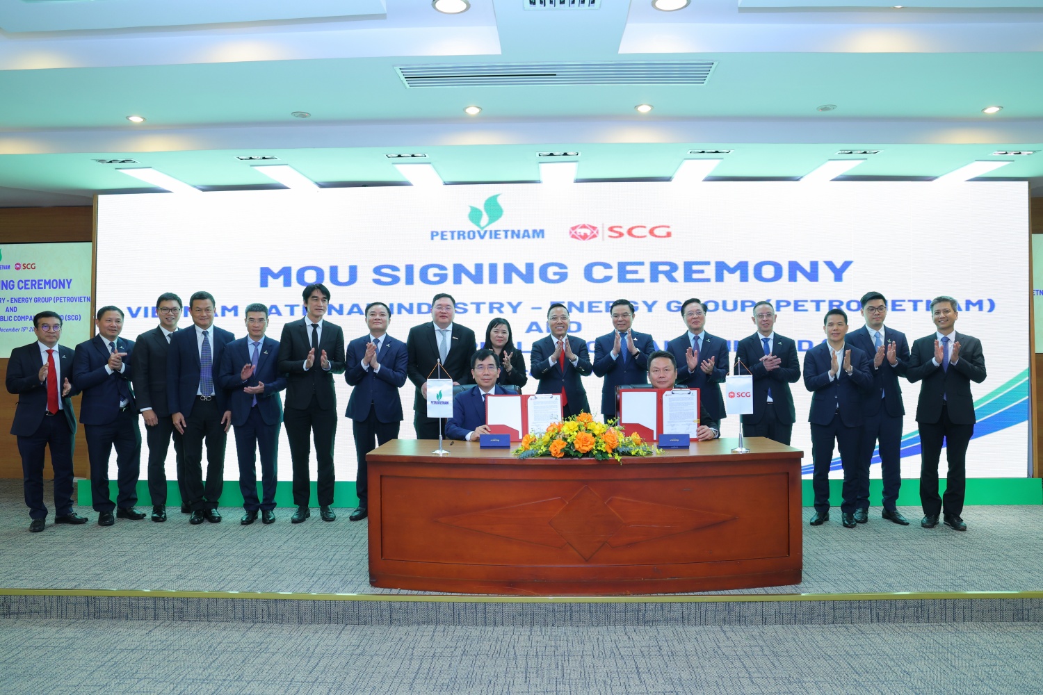 Petrovietnam và SCG mở rộng hợp tác chiến lược trong lĩnh vực công nghiệp - năng lượng- Ảnh 1. Petrovietnam và SCG mở rộng hợp tác chiến lược trong lĩnh vực công nghiệp - năng lượng- Ảnh 1.