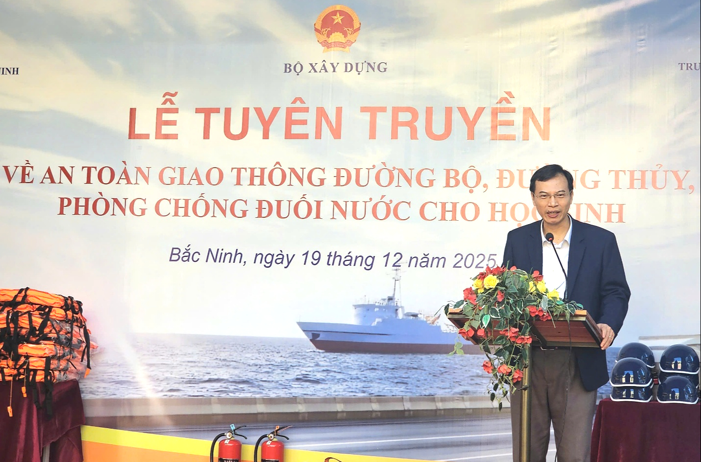 Bộ Xây dựng tổ chức tuyên truyền an toàn giao thông cho học sinh tại Bắc Ninh- Ảnh 3. Bộ Xây dựng tổ chức tuyên truyền an toàn giao thông cho học sinh tại Bắc Ninh- Ảnh 3.