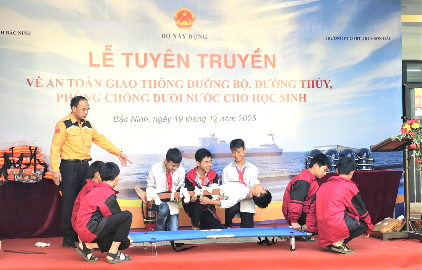 Bộ Xây dựng tổ chức tuyên truyền an toàn giao thông cho học sinh tại Bắc Ninh- Ảnh 6. Bộ Xây dựng tổ chức tuyên truyền an toàn giao thông cho học sinh tại Bắc Ninh- Ảnh 6.