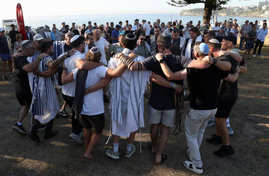 Australia sẽ thu mua s&uacute;ng đạn to&agrave;n quốc sau vụ xả s&uacute;ng kinh ho&agrave;ng- Ảnh 1.