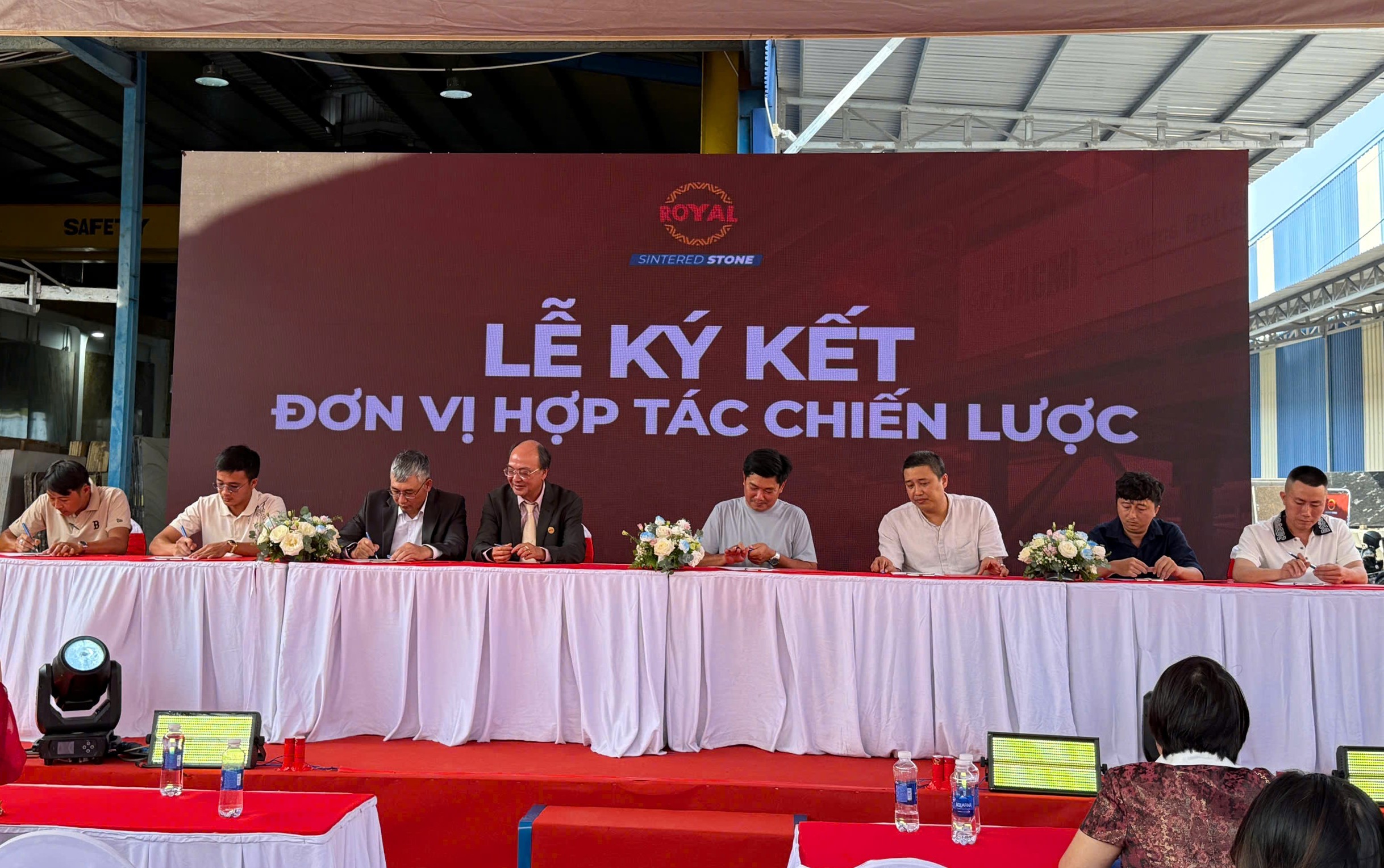 Trung t&acirc;m ph&acirc;n phối vật liệu x&acirc;y dựng c&ocirc;ng nghệ cao ch&iacute;nh thức hoạt động ở ph&iacute;a Nam- Ảnh 3.