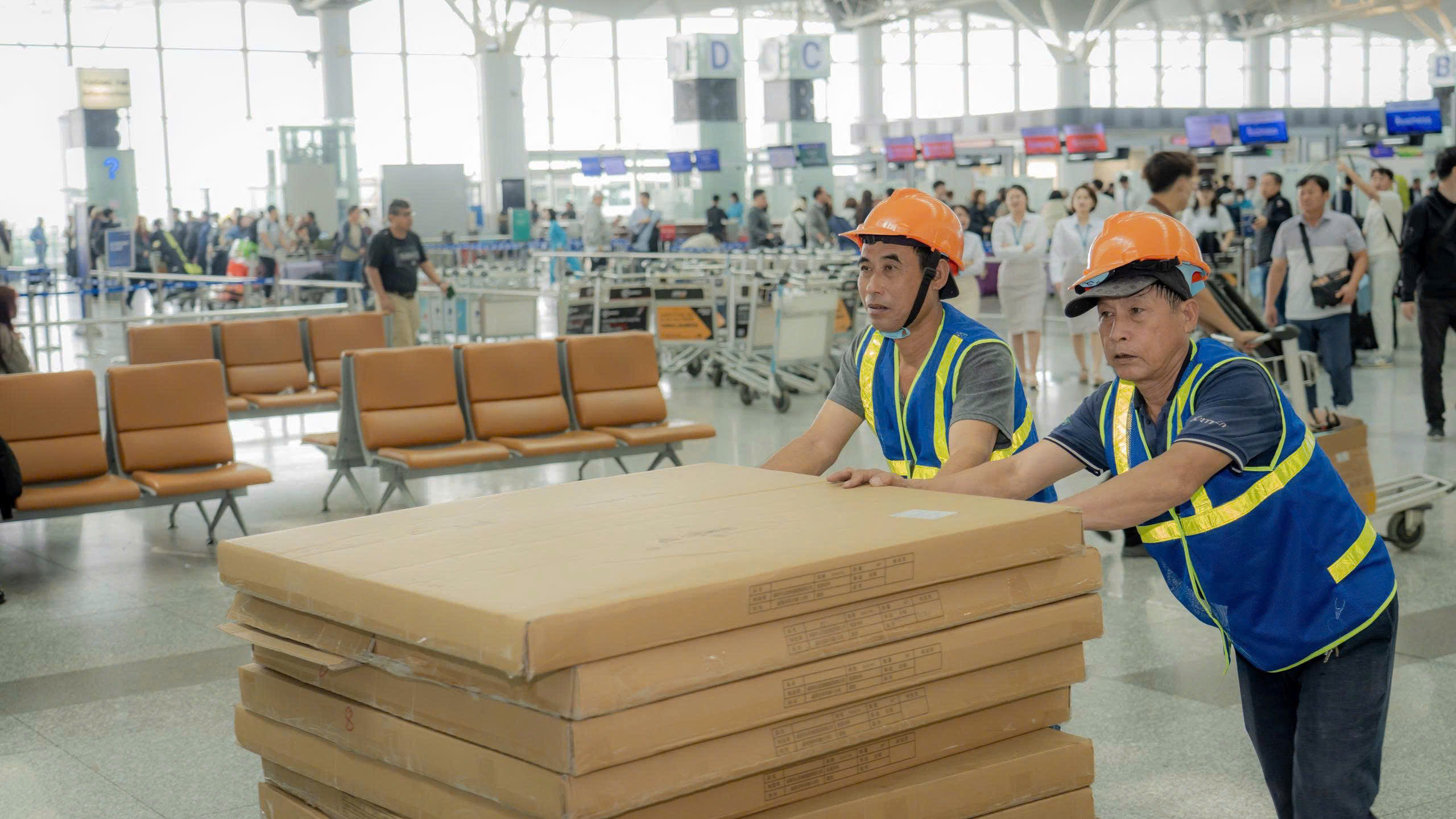 Nh&agrave; ga T2 Nội B&agrave;i sau mở rộng, n&acirc;ng cấp hiện đại cỡ n&agrave;o?- Ảnh 8.