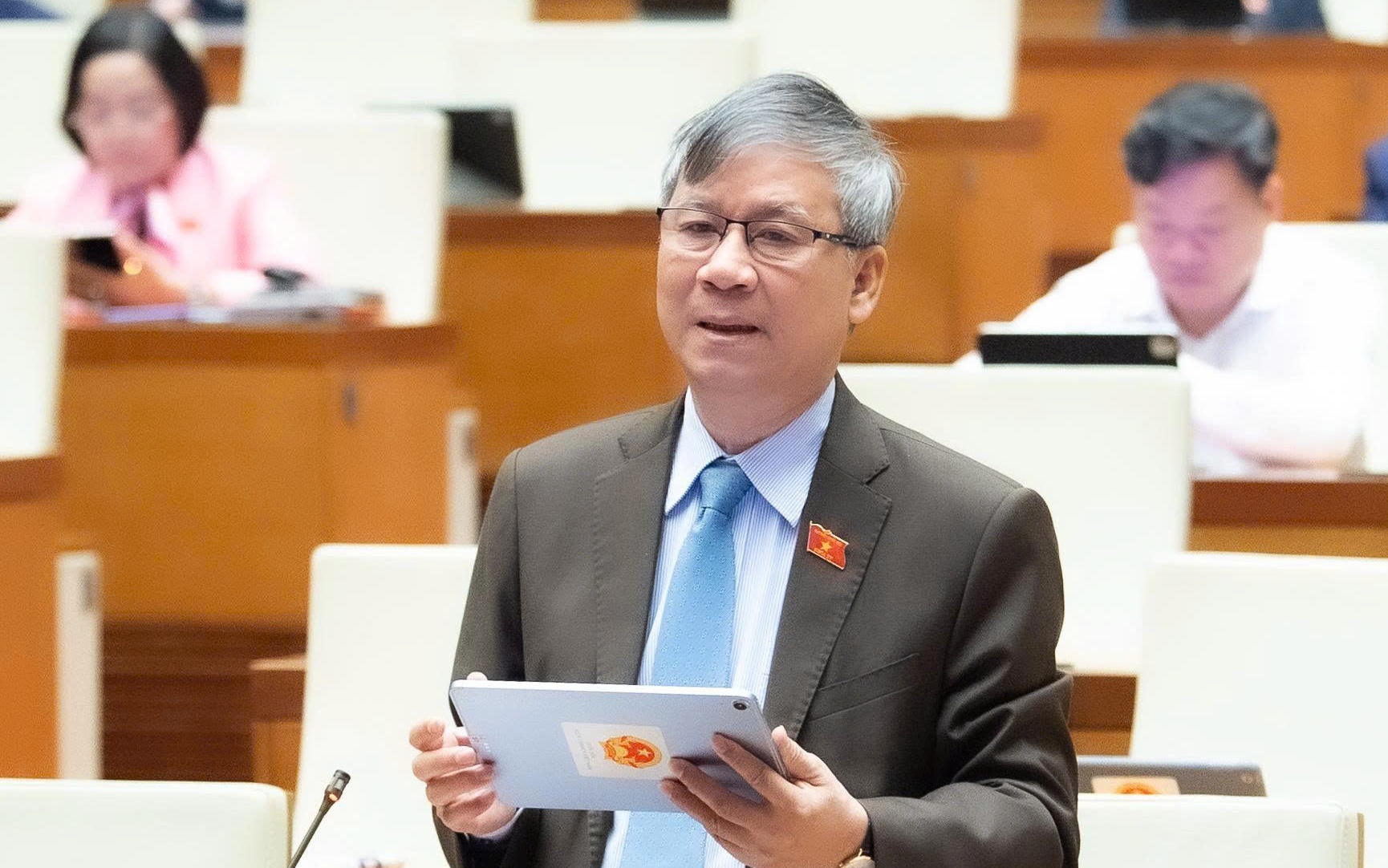 Đề xuất đẩy nhanh lộ tr&igrave;nh miễn viện ph&iacute; với bệnh nh&acirc;n ung thư, chạy thận nh&acirc;n tạo