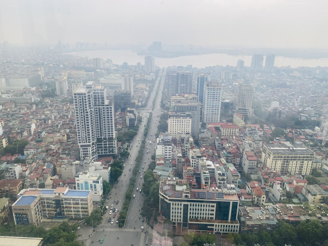 Hà Nội triển khai các biện pháp cấp bách kiểm soát ô nhiễm môi trường không khí- Ảnh 1. Hà Nội triển khai các biện pháp cấp bách kiểm soát ô nhiễm môi trường không khí- Ảnh 1.