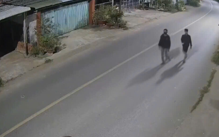 T&acirc;y Ninh: C&ocirc;ng an kịp thời giải cứu hai thanh ni&ecirc;n nghi bị lừa trong đ&ecirc;m