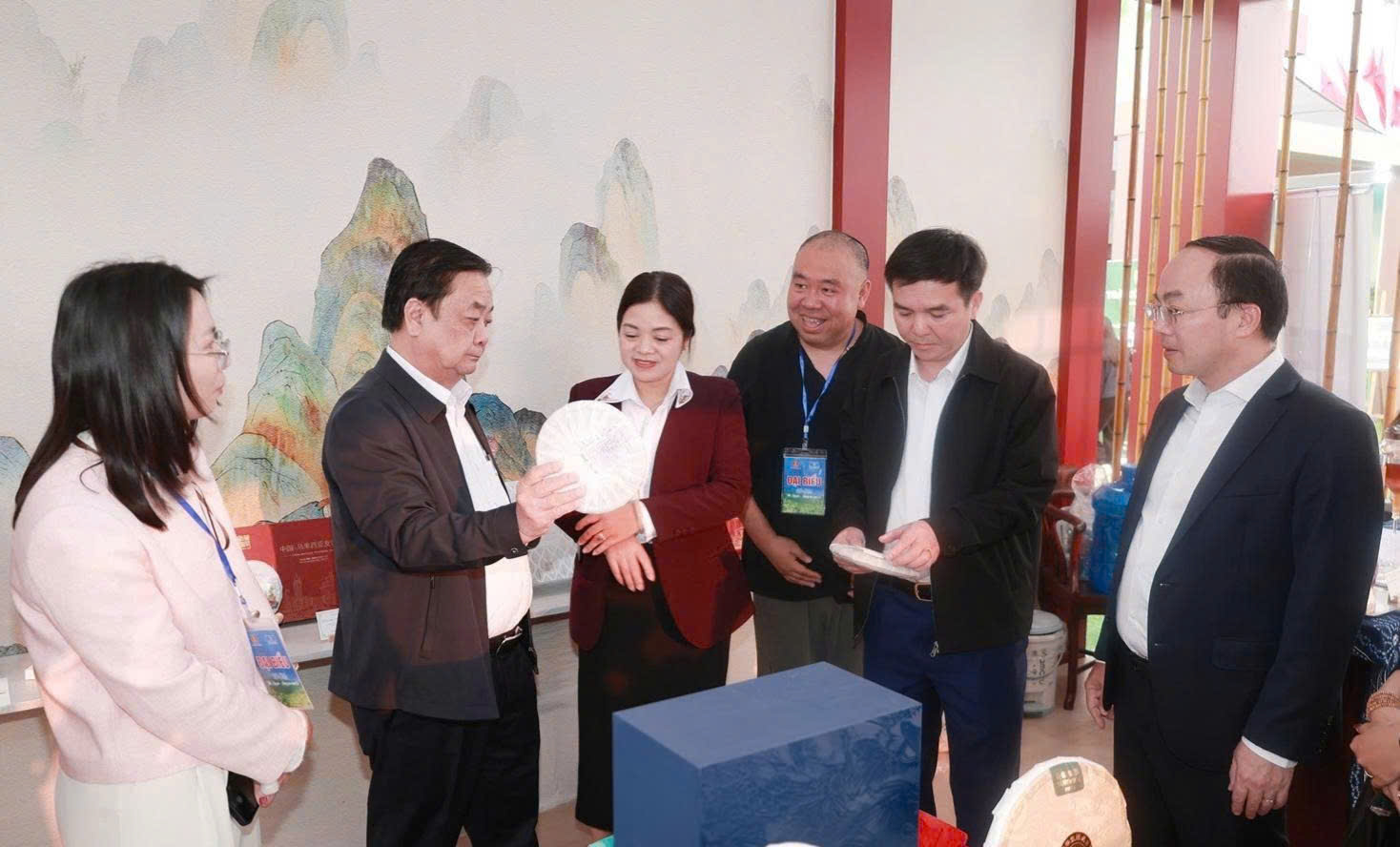 Hương sắc không gian trà, định danh “thủ phủ chè” Thái Nguyên- Ảnh 2. Hương sắc không gian trà, định danh “thủ phủ chè” Thái Nguyên- Ảnh 2.