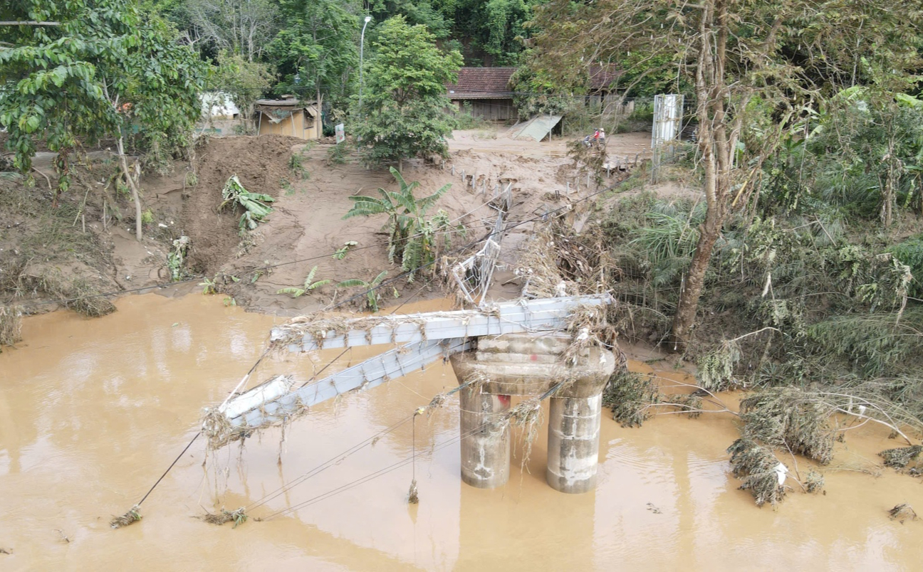 Nghệ An: Người dân vùng cao mong sớm có cầu treo qua sông qua suối- Ảnh 3. Nghệ An: Người dân vùng cao mong sớm có cầu treo qua sông qua suối- Ảnh 3.