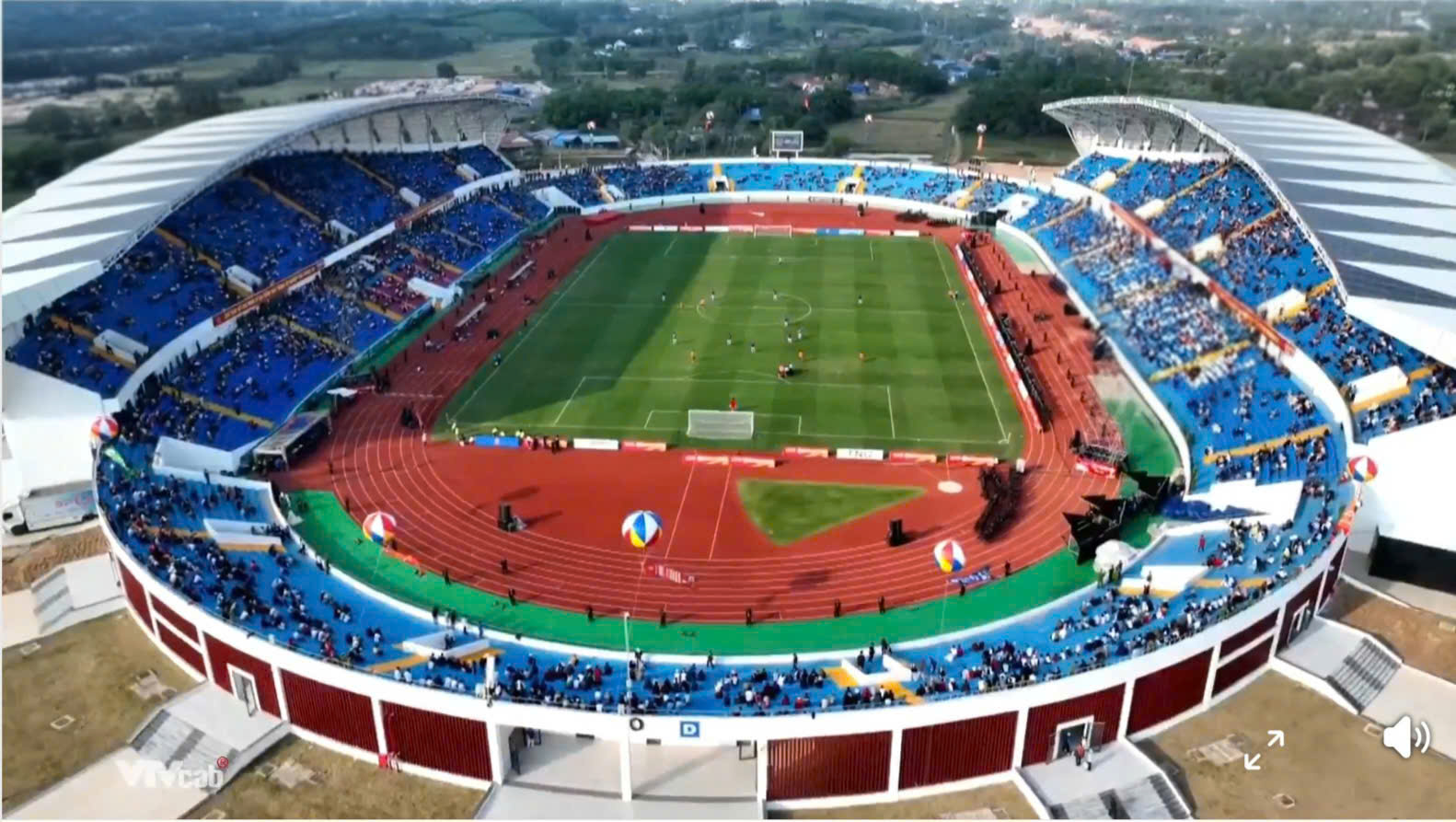 Th&aacute;i Nguy&ecirc;n rực s&aacute;ng trong đ&ecirc;m khai mạc Giải Tứ h&ugrave;ng 2025- Ảnh 17.