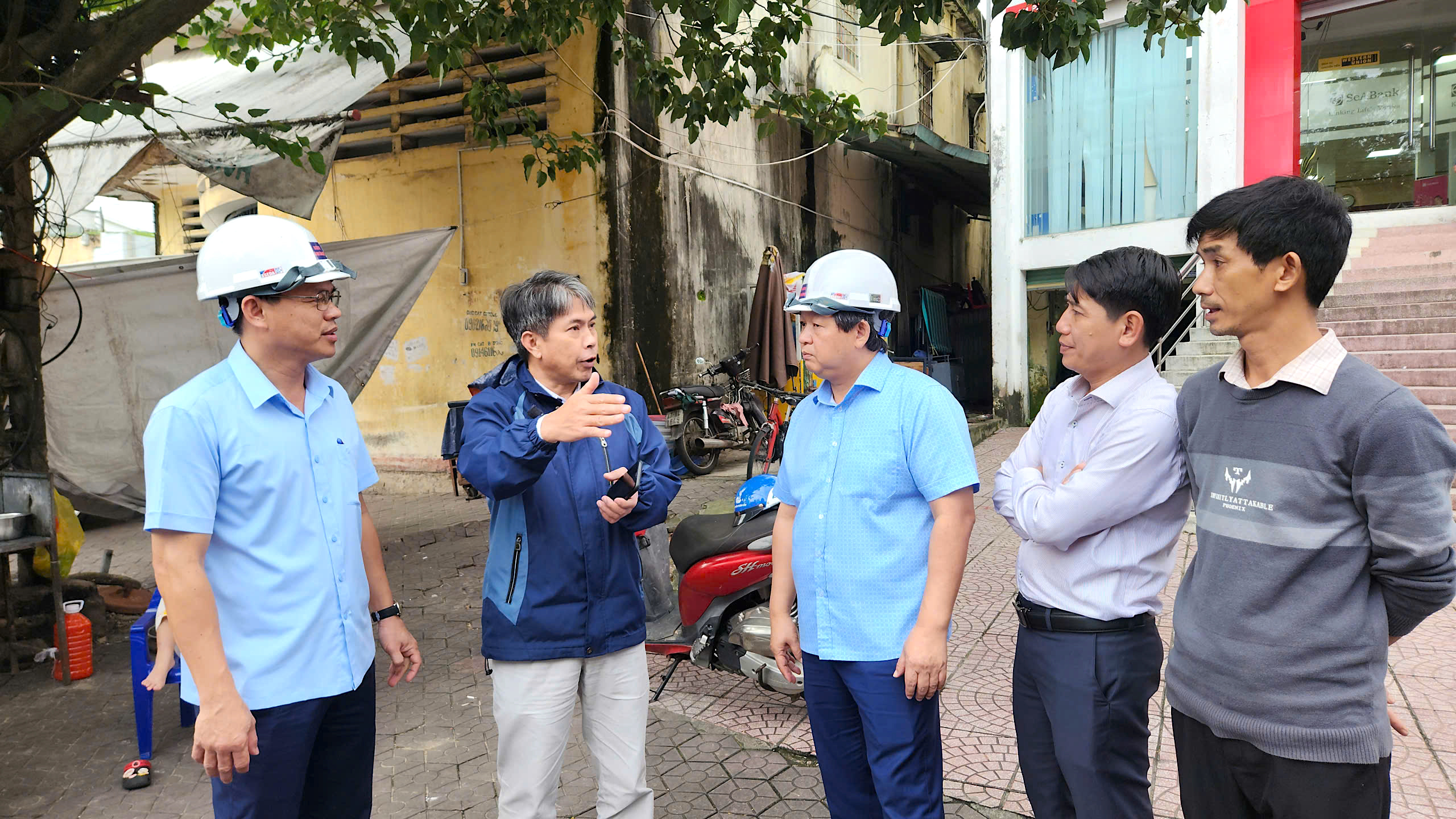 Quảng Ngãi khởi công mở rộng nút giao thông ngã 5 cũ- Ảnh 1. Quảng Ngãi khởi công mở rộng nút giao thông ngã 5 cũ- Ảnh 1.