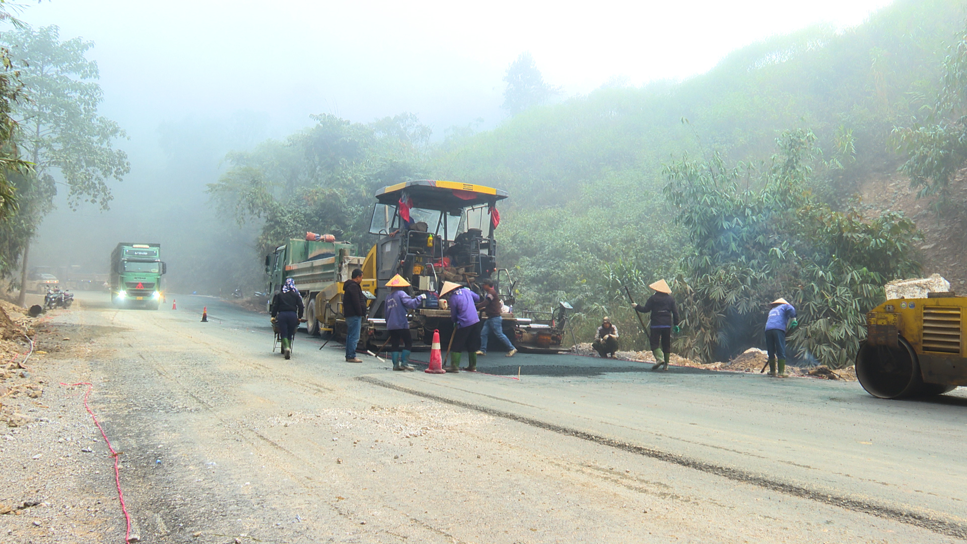 Sở Xây dựng Điện Biên đẩy mạnh quy hoạch, hạ tầng đồng bộ- Ảnh 2. Sở Xây dựng Điện Biên đẩy mạnh quy hoạch, hạ tầng đồng bộ- Ảnh 2.