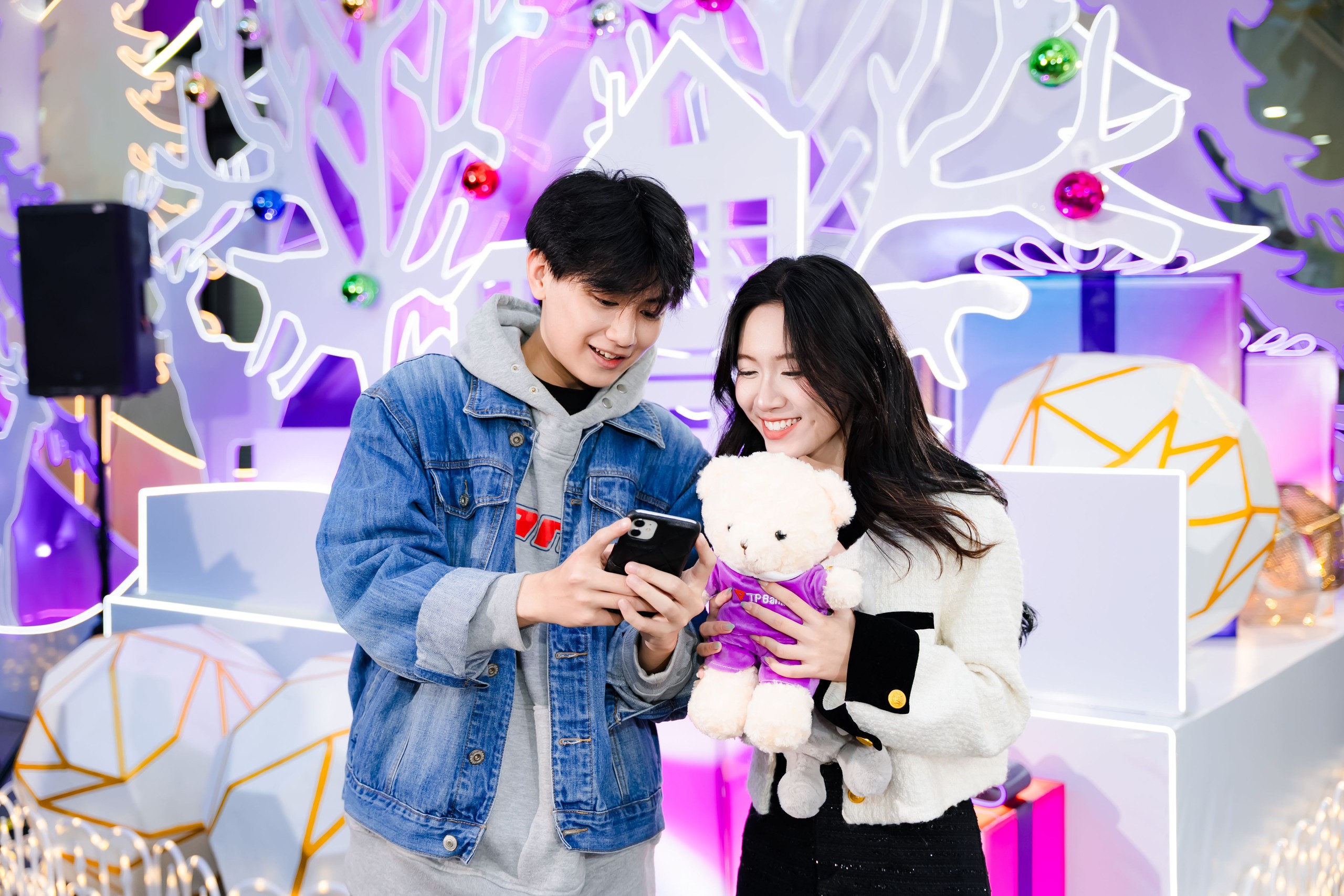 TPBank thắp s&aacute;ng Gi&aacute;ng sinh bằng trải nghiệm số v&agrave; những khoảnh khắc gần gũi- Ảnh 5.