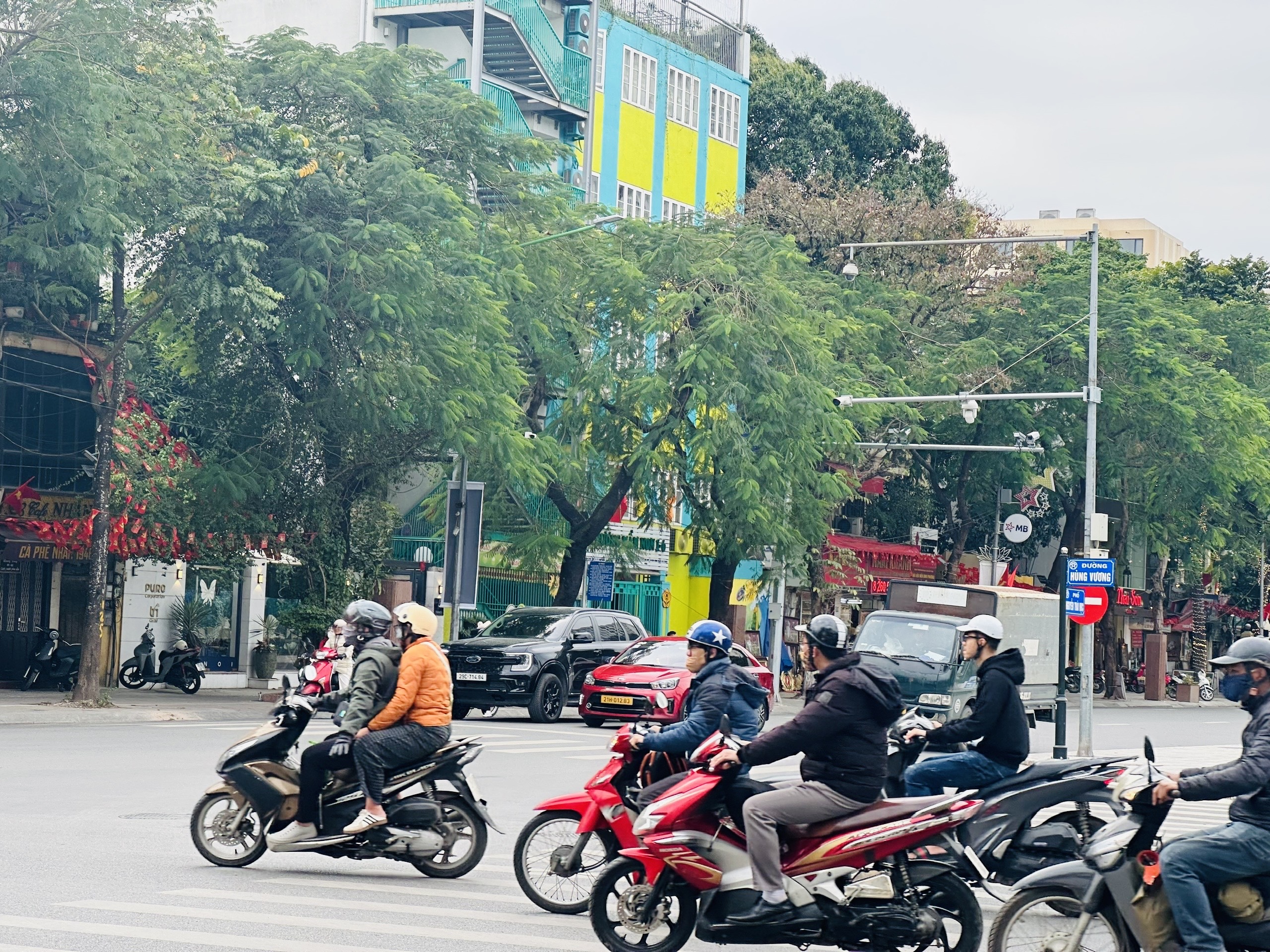 H&agrave; Nội: Camera AI tạo &ldquo;l&agrave;n s&oacute;ng xanh&rdquo;, xe lưu th&ocirc;ng th&ocirc;ng suốt, dừng chờ đ&egrave;n đỏ ngắn hơn- Ảnh 6.