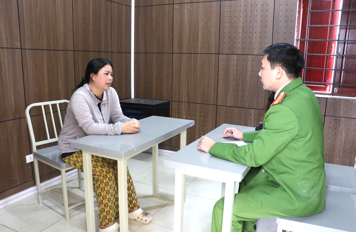 Nghệ An: Ph&aacute; chuy&ecirc;n &aacute;n, triệt ph&aacute; ổ nh&oacute;m mua b&aacute;n vũ kh&iacute; qu&acirc;n dụng tr&ecirc;n kh&ocirc;ng gian mạng- Ảnh 3.