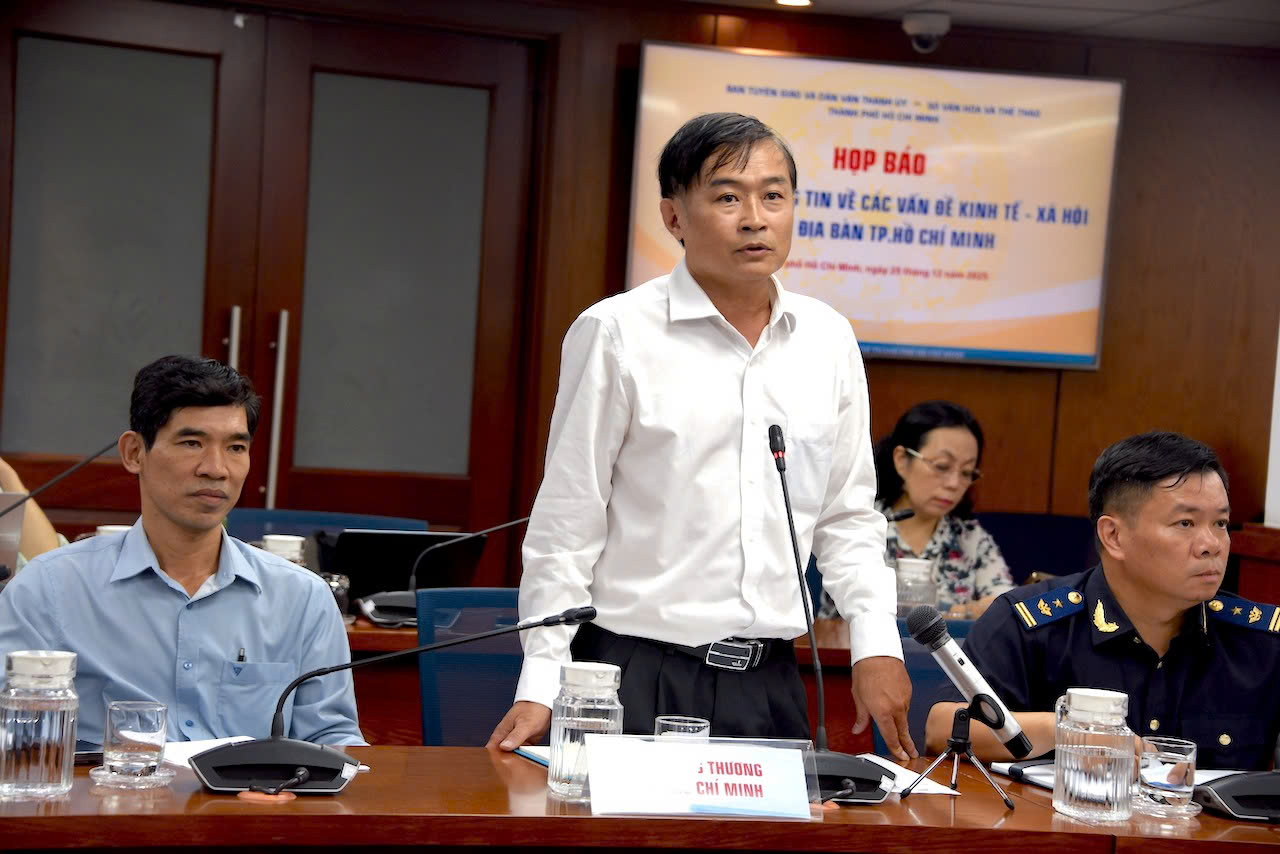 TP.HCM lên tiếng trước lo ngại gián đoạn nguồn khí CNG cho xe buýt công cộng- Ảnh 1. TP.HCM lên tiếng trước lo ngại gián đoạn nguồn khí CNG cho xe buýt công cộng- Ảnh 1.