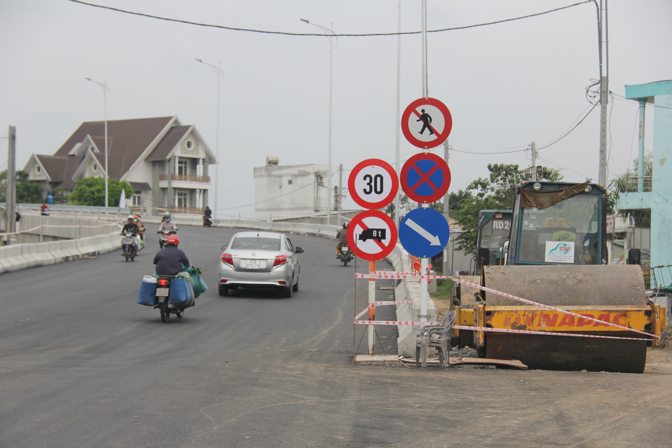 Cầu Sa Đ&eacute;c 1 th&ocirc;ng xe tạm phục vụ Festival Hoa Kiểng- Ảnh 2.