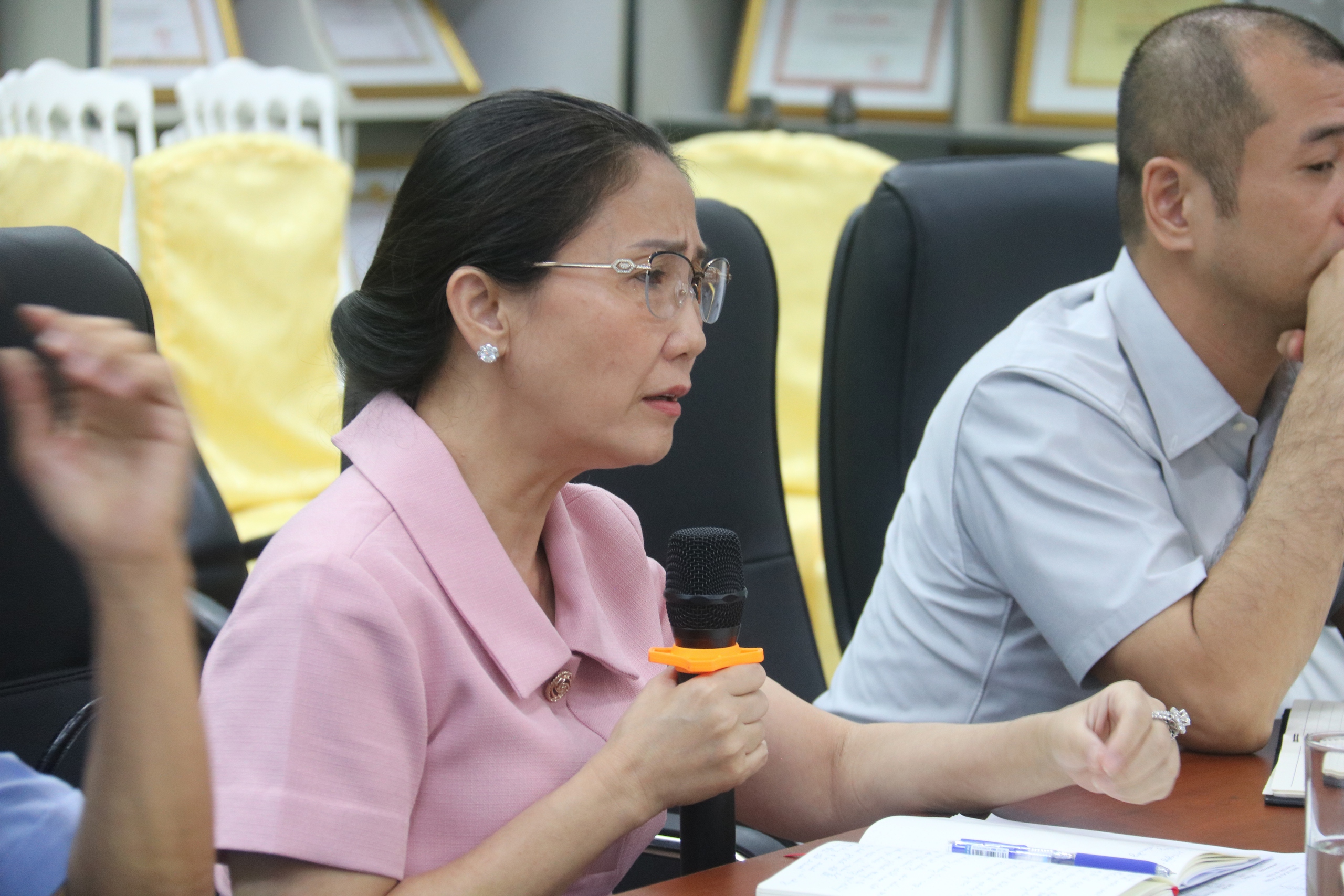 Khẩn trương quy hoạch lại các ICD, kiên quyết đưa hàng xuống đường thủy nội địa- Ảnh 2. Khẩn trương quy hoạch lại các ICD, kiên quyết đưa hàng xuống đường thủy nội địa- Ảnh 2.