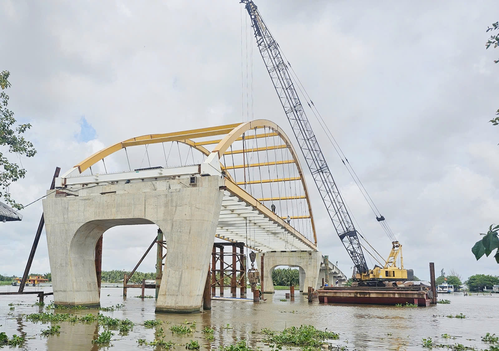 Vướng mặt bằng, vật liệu, đường Hồ Chí Minh qua An Giang, Cà Mau lỡ hẹn về đích- Ảnh 1. Vướng mặt bằng, vật liệu, đường Hồ Chí Minh qua An Giang, Cà Mau lỡ hẹn về đích- Ảnh 1.