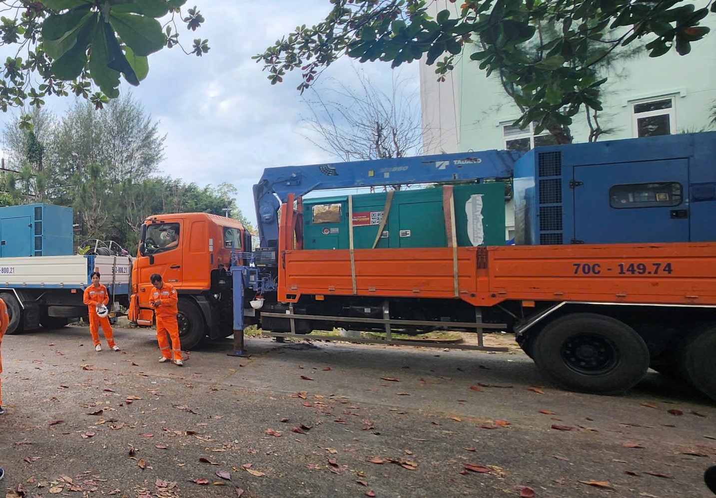 Huy động m&aacute;y diezel, tăng nguồn điện sau sự cố c&aacute;p ngầm Ph&uacute; Quốc- Ảnh 1.
